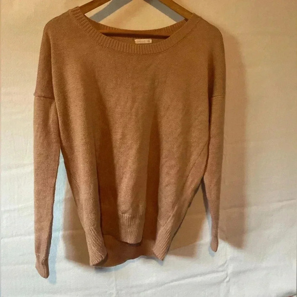 DEBUT Woman’s holy long sleeves knit sweater top shirt SMALL MEDIUM 
BACK SEXY - Picture 3 of 4